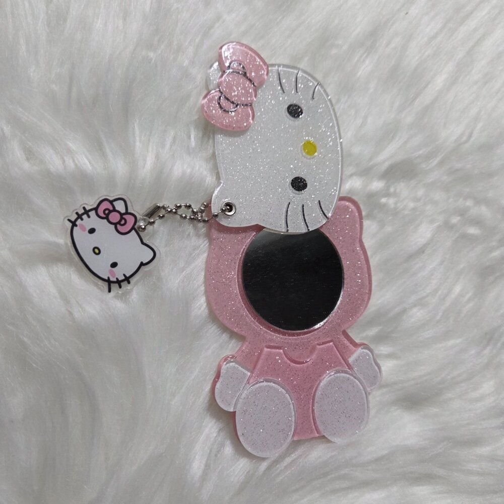 Hello Kitty Sliding Mirror Keychain - Picture 5 of 5